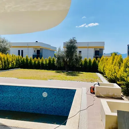 Alzuharia 2 Villa Kuşadası